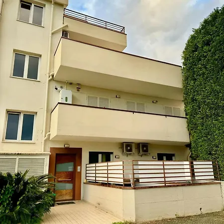 Cozy In - 20 M² With Terrace Apartman Salerno